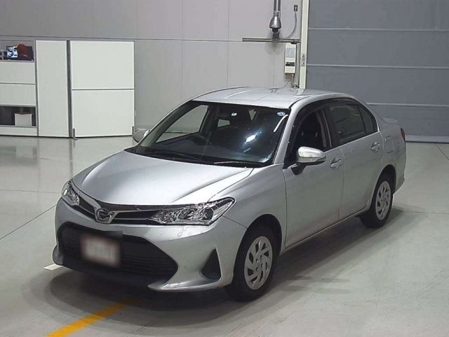 30102 Toyota Corolla axio NZE164 2018 г. (CAA Chubu)